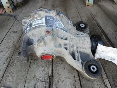 3.73 Ratio Rear Carrier from 2017 Land Rover Discovery 10893419 — 第 1/4 张图片