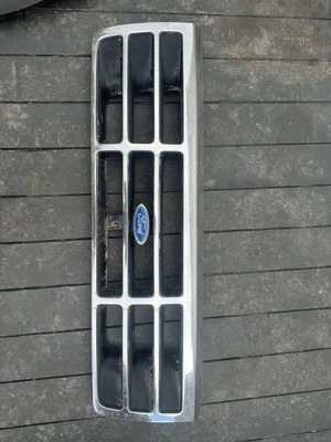 1992-1996 FORD BRONCO F150 92-97 F250 F350 F450 Front Chrome Grille Assembly OEM - Image 1 of 3