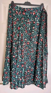 NEW Green Leopard Print Split Wrap Mid-Calf Midi Skirt for Summer Beach Sz 10 - Picture 1 of 11