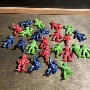 Lot Of 24 Super Hero Figures By Toysmith Mr. Mysterious Captain Muscles - Picture 1 of 6