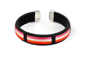 Unisex Lesbian Pride Rainbow Stripe Black Cuff Silicone Bracelet Brand New - Picture 1 of 1