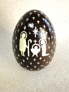 NATIVITY SCENE Hand Painted WOODEN EGG Signed NH 2000 SILENT NIGHT HOLY NIGHT - Picture 1 of 4