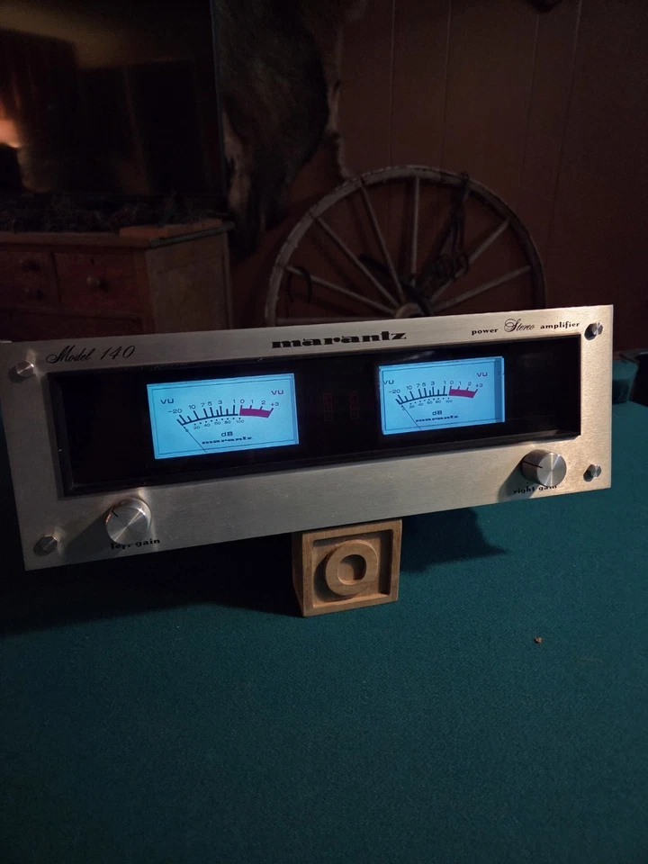 Amplificador estéreo Marantz 300watt - Imagem 1 de 4