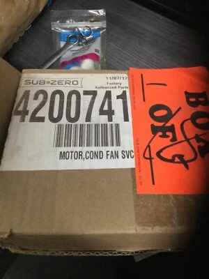 SUB ZERO PART #: 4200741 DESCRIPTION: MOTOR COND FAN SVCE - Image 1 of 2