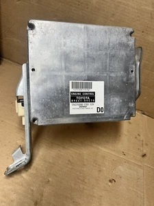2008 TOYOTA TACOMA Prerunner Electronic Control Module ECM ECU A/T 89661-04C70 - Picture 1 of 10