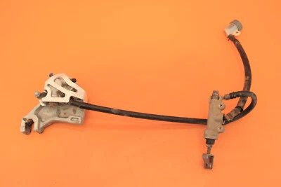 1997 96-04 XR400R XR400 Rear Brake Caliper Bracket Mount Master Cylinder Hose Foto 1 de 4