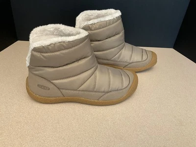 New! Womens Keen Howser II Fold Down Winter Boots. Size 7.5. Nice Boots!!! - Image 1 of 4