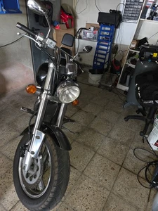 Suzuki VX 800 Marauder 22000KM  Tüv 5/27 - Bild 1 von 15