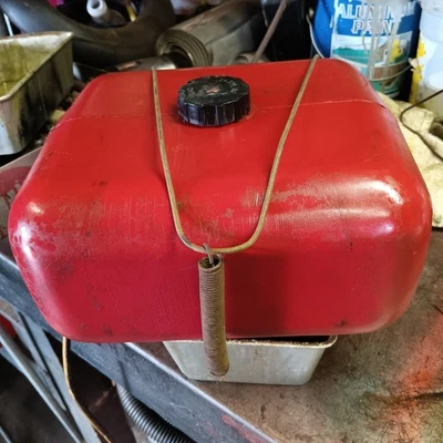 Wheel Horse Lawn Tractor Plastic Gas / Fuel Tank Fits Several Different Models. - Image 1 of 4