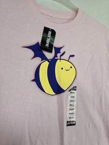 NWT Hot Topic Bat Bee T-Shirt By Lollibeepop Size Medium Pink Short Sleeve  (ZE) - Picture 1 of 5