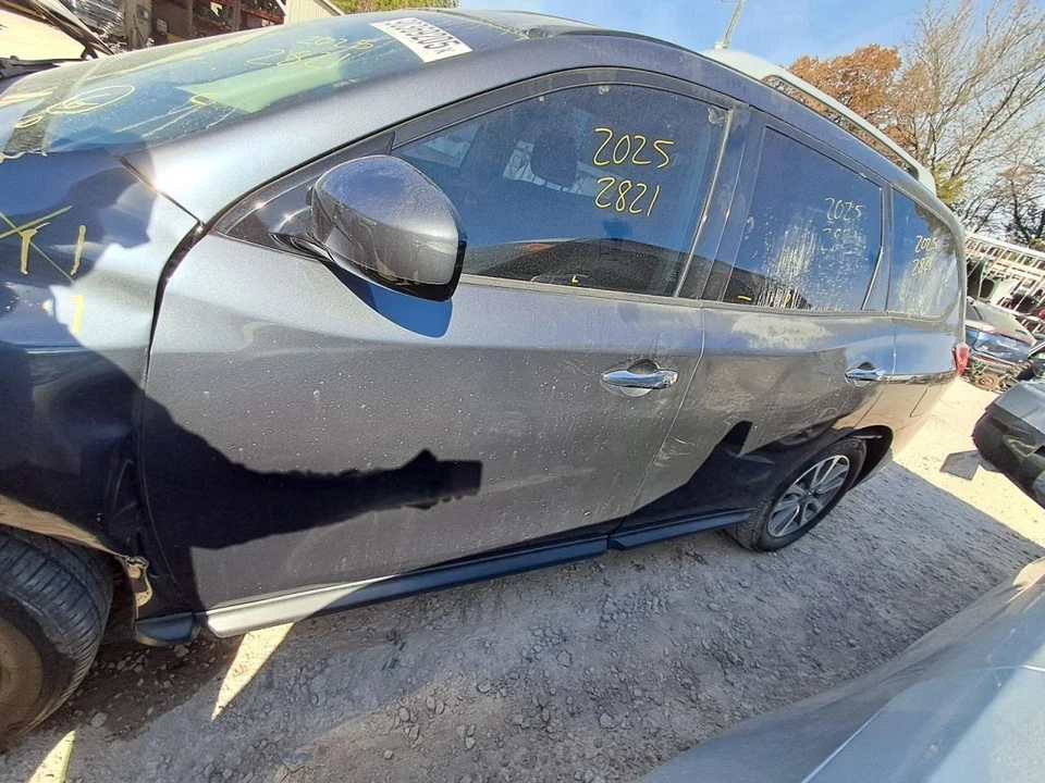 Motor caja de fusibles VIN A 4º dígito VQ35DE compatible con 14 Infiniti QX60 2651303 Foto 1 de 4