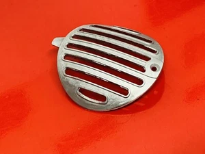 PARRILLA DE CARCASA DE BOCINA DELANTERA DE ALEACIÓN FUNDIDA DE FÁBRICA LAMBRETTA LI SERIE 1 - Imagen 1 de 4