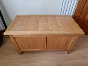 More details for oak blanket box / ottoman / coffer - light oak furniture - single lid - used