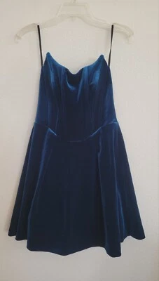 全新带标签 Bloomingdale's AQUA 无肩带天鹅绒迷你连衣裙蓝绿色 Boned 紧身胸衣 10 码 — 第 1/4 张图片