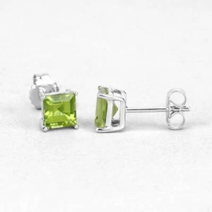 925 Sterling Silver Natural Peridot Gemstone Solitaire Women Studs Earrings - Picture 1 of 6