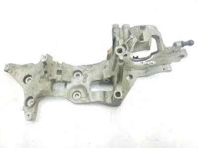 04L903143B 2031090 Soporte Montaje Alternador SEAT LEON SC 2.0 TDI (150 CV) Foto 1 de 4