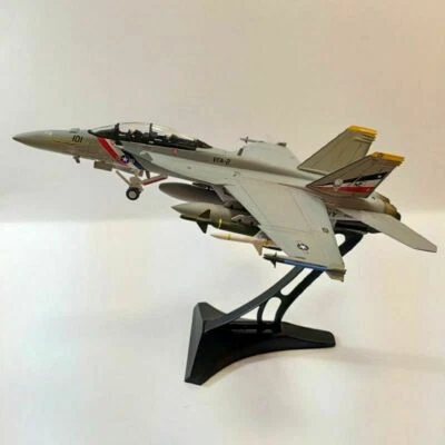 Raro COMO NUEVO 1:72 ALAS DE DRAGÓN 50064 McDonnell Douglas F/A-18F Super Hornet USN en muy buen estado Foto 1 de 4