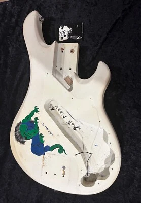 Gibson Victory 1981 cuerpo de bajo estándar pintura personalizada Dragon/Dino Foto 1 de 4