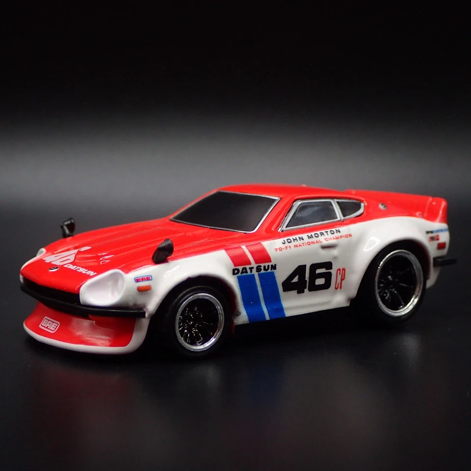 1970-1973 Datsun 240z Bre Race Car 1:64 Scale Collectible Diecast Modello Auto - Immagine 1 di 4