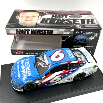 Acción 2018 #6 Wyndham Resorts Patriotic Roush Matt Kenseth 1/505 autógrafo 1/24 Foto 1 de 4