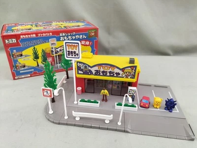 TOMY Toy Continent Putra Patra Transformation Shop Toy Store - Image 1 of 4