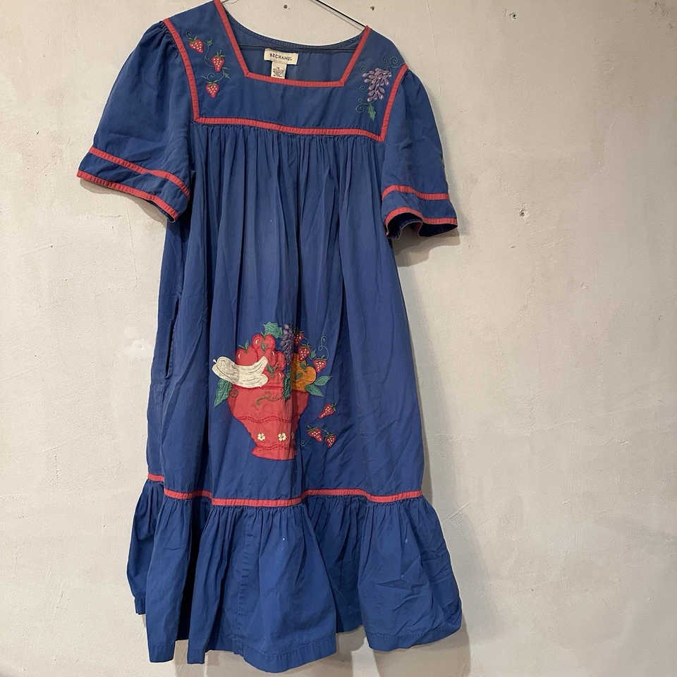 Vestido de casa bordado vintage Bechamel M algodão muumu bolsos lounge veja fotos - Imagem 1 de 4
