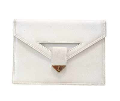 Bolso sin asas Yves Saint Laurent de cuero blanco vintage YSL Foto 1 de 4