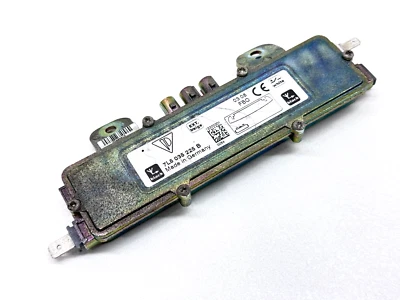 AMPLIFICADOR AMPLIFICADOR ANTENA RADIO LADO IZQUIERDO PORSCHE CAYENNE 2003-2010 7L5035225B Foto 1 de 4