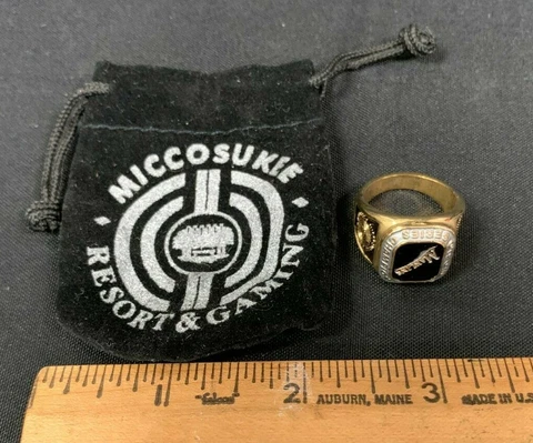 2003 MICCOSUKEE RESORT GAMING *FLORIDA MARLINS* PROMO WORLD SERIES RING M3 22521 Cover