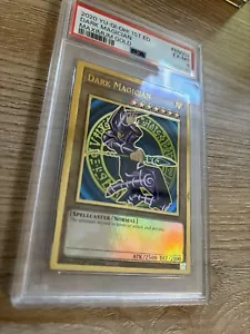 2020 Yu-Gi-Oh! 1st Edition Dark Magician Maximum Gold - Bild 1 von 4