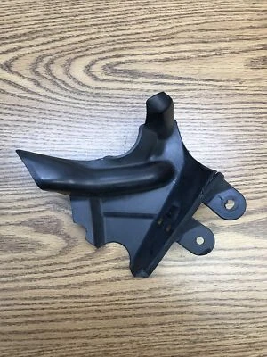 TRIUMPH STREET TRIPLE 675 2008-2014 ФИНИШЕР ЛЕВАЯ ЧАСТЬ # T2308421 - Изображение 1 из 4