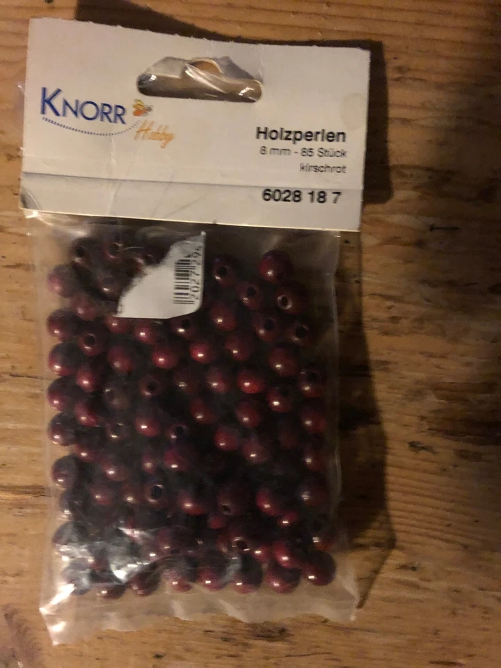 Knorr Holzperlen, 8  mm, kirschrot, 85 St NEU!!! - Bild 1 von 1