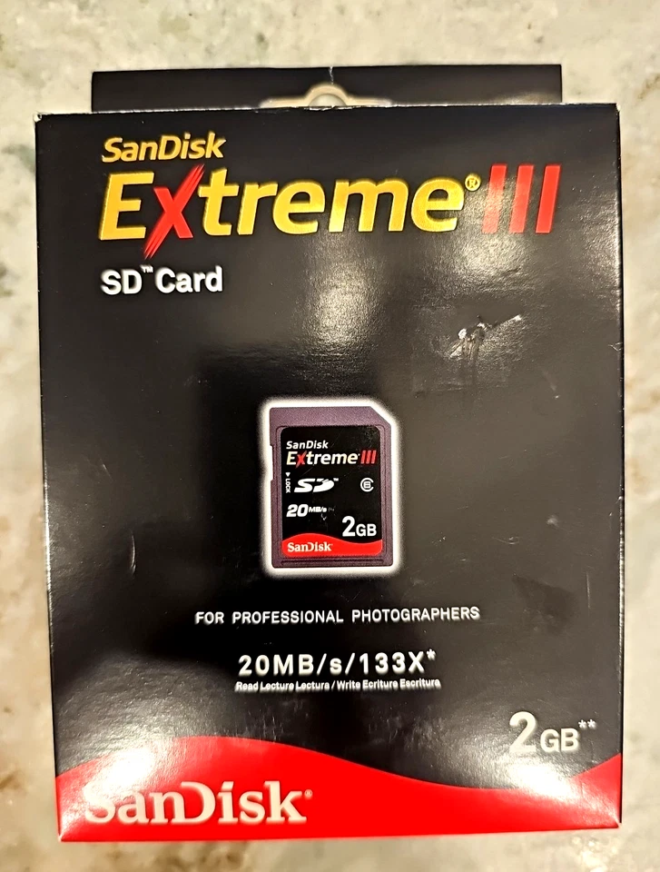 SanDisk Extreme III 2GB SD Card - SDSDX3-002G-A21 - 20MB/s 133X - Class 6 - Image 1 of 2