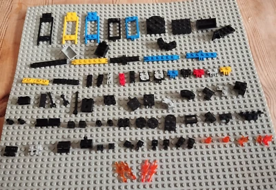 Vintage Lego Castle & Pirate Spare parts - Hinges, Hooks, hitchings small pieces - Image 1 of 4