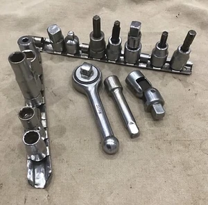 Japan Ratchet 3/8” Drive + 14 Sockets - Picture 1 of 7