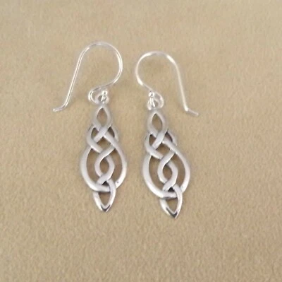 Handmade Solid 925 Sterling Silver Classic Celtic Knot Drop Earring 36 x 8.5 mm — 第 1/4 张图片