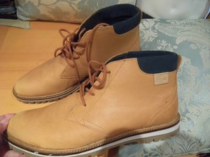 bota lacoste hombre
