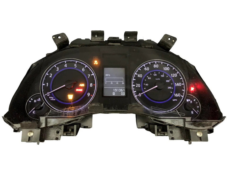 *Tablero de instrumentos velocímetro 2011 2012 2013 Infiniti G37 191.361 millas Foto 1 de 3