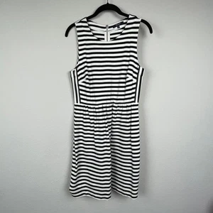 Madewell Nachmittagskleid M schwarz weiß gestreift ärmellos Plissee mit Taschen - Bild 1 von 6