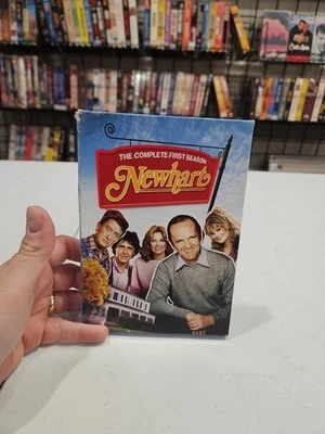 Newhart: The Complete First Season (DVD, 1982) 🇺🇸 BUY 5 GET 5 FREE 📀  Foto 1 de 3