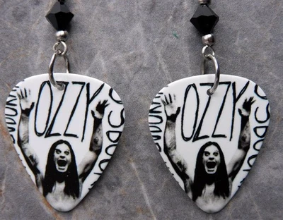 Pendientes de guitarra Ozzy Osbourne con cristales de Swarovski negros Foto 1 de 4