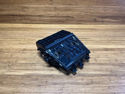 BMW 330i G20 2022-2025 consola central compartimento de almacenamiento con portavasos OEM Foto 1 de 4