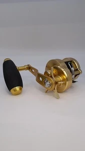 Shimano Ocean Conquest 300HG Bait Reel, 15, Used with Green Rust - Picture 1 of 13