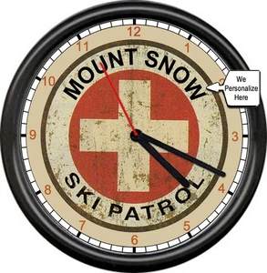 Wanduhr personalisiert Name Ski Patrouille Schnee Bergrettung Skifahren Rennen Schild - Bild 1 von 1