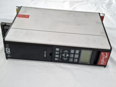 Frequenzumrichter des Typs VLT 5000  Danfoss. - Bild 1 von 4