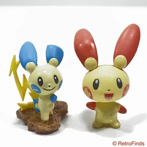 Pokémon Scholastic Experts Club Figur (8er Set) Minun Figur & Plüsch Wackel - Bild 1 von 8