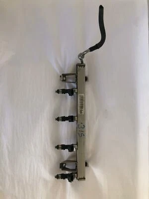 2013 FORD FIESTA Engine Fuel Gas Injection Rail With Injectors 1.6L A/T G Foto 1 de 4