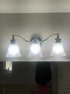 Vanity Light Sconce Chrome and Gold - Picture 1 of 5
