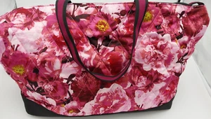 Victoria's Secret Floral Quilted Tote Satin Weekender Travel Bag 2022 - Picture 1 of 8