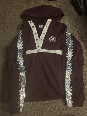 Chaqueta Victoria's Secret ROSA Granate Lentejuelas Lámina Brillante Forrada Anorak Talla M/L Foto 1 de 4